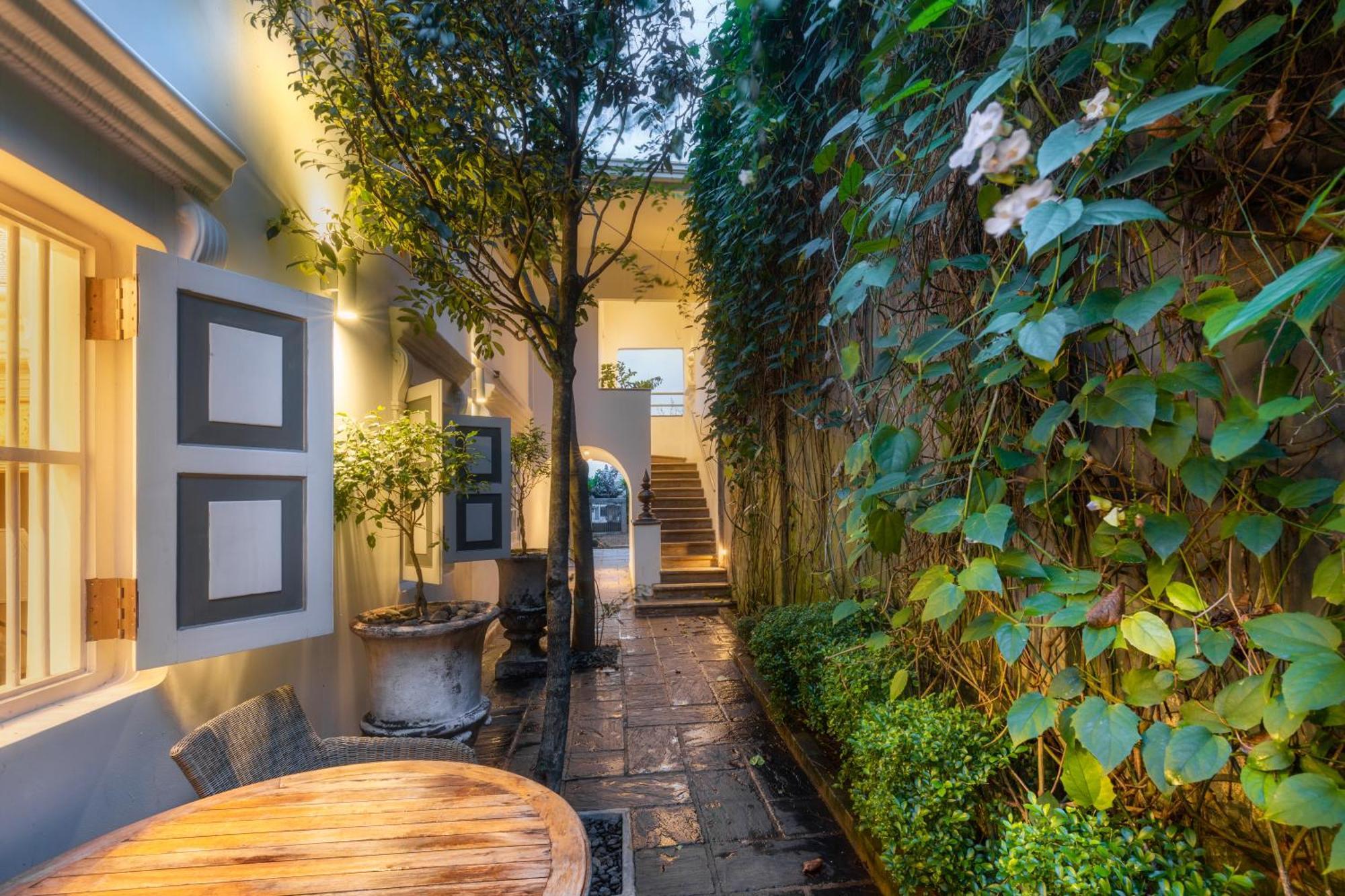 55Tg Boutique Suites Colombo Ngoại thất bức ảnh